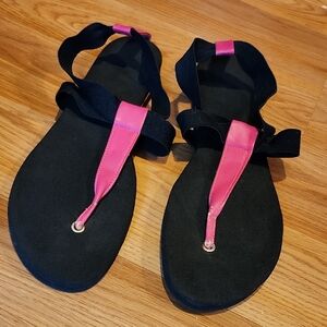 90's Stylish Pink & Black Women's Water Shoes